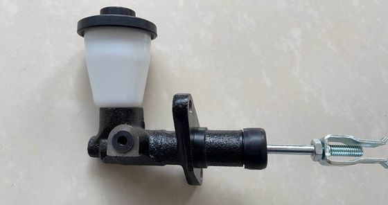 Clutch Master Cylinder For TOYOTA HILUX CRESSIDA 31410-35090 31410-30050