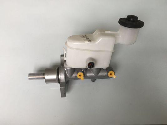 47201-09210 47201-09240 FITS TOYOTA 47201-09210 सिलेंडर सब-एसी, ब्रेक मास्टर 47201-09210 ब्रेक मास्टर सिलेंडर FITS TOYOTA Hilux Vigo दक्षिण अफ्रीका KUN25