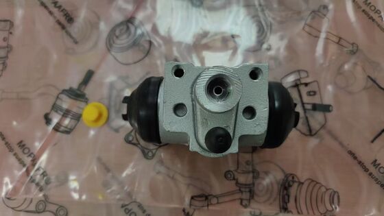 8-97319-300-0 व्हील ब्रेक सिलेंडर 897319300-0 ISUZU D-Max I II पर फिट बैठता है