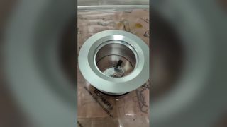 94810610103 थर्मोस्टेट इनटेक सॉकेट CAYENNE 9PA में फिट बैठता है